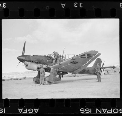 29•8 3 Hangar TJ.jpg
